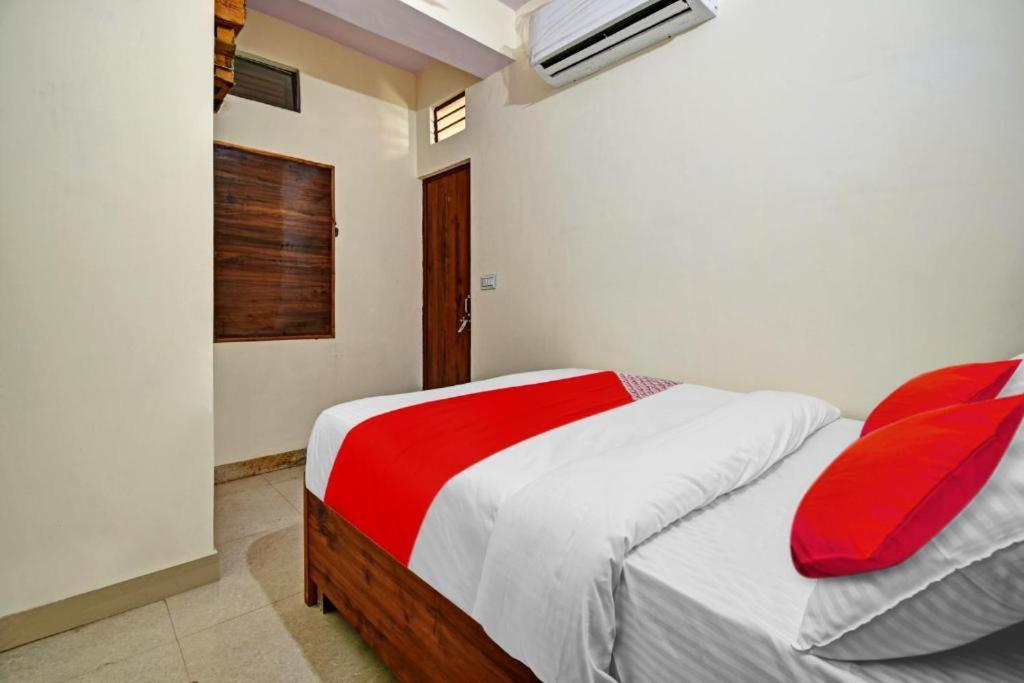 Blossom Suites Bangalore Exterior photo